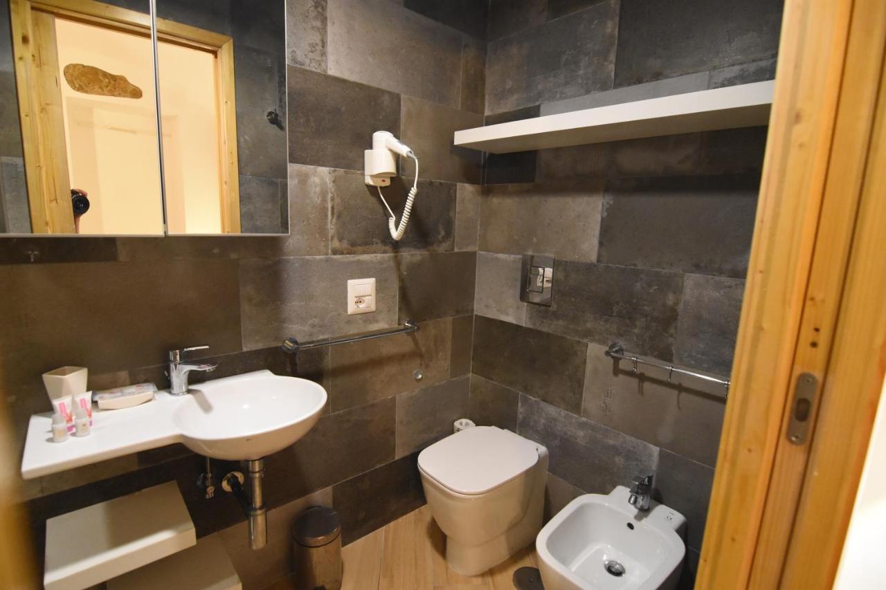 Un Salto A Napoli Apartment Bagian luar foto