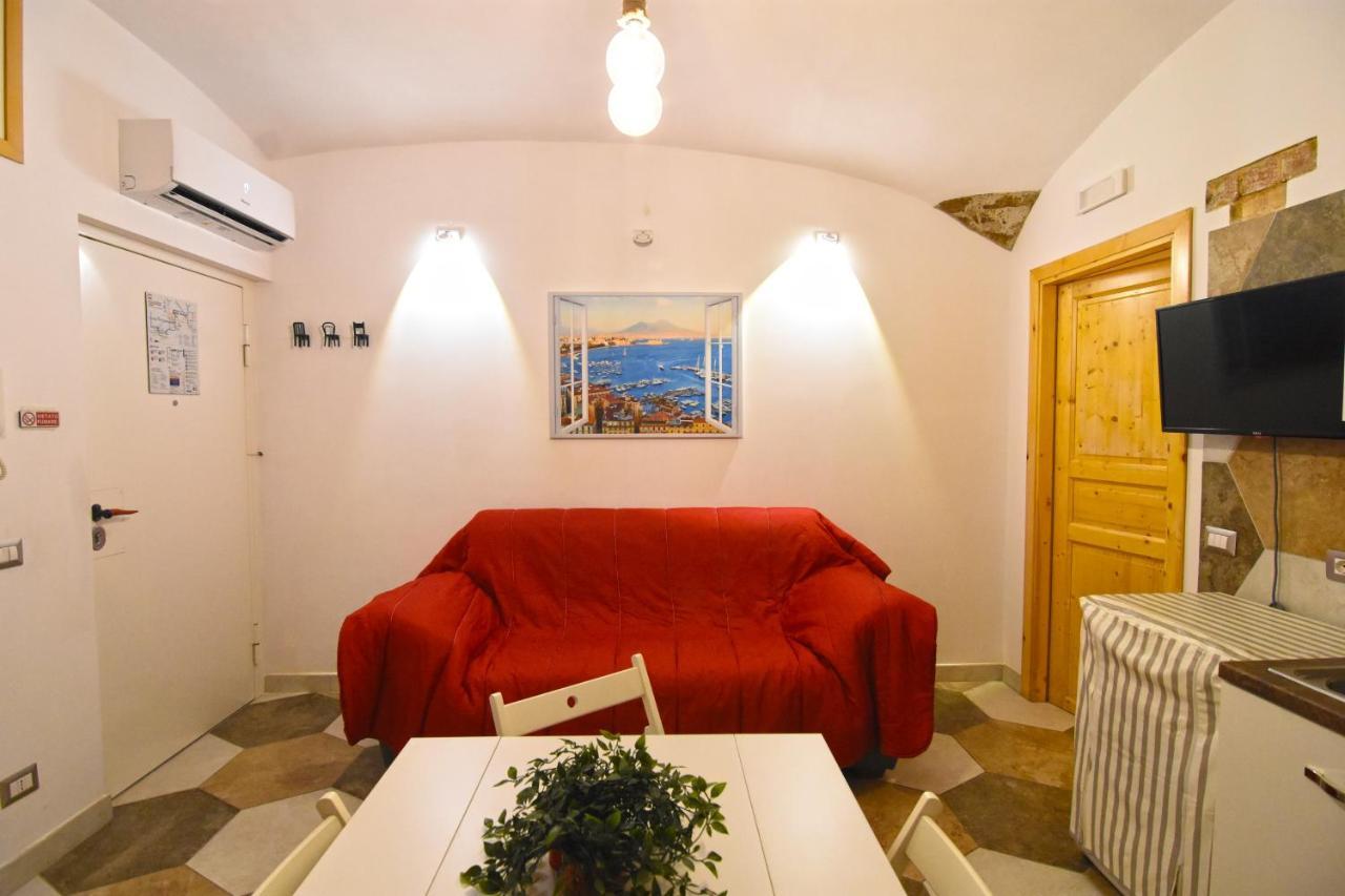 Un Salto A Napoli Apartment Bagian luar foto