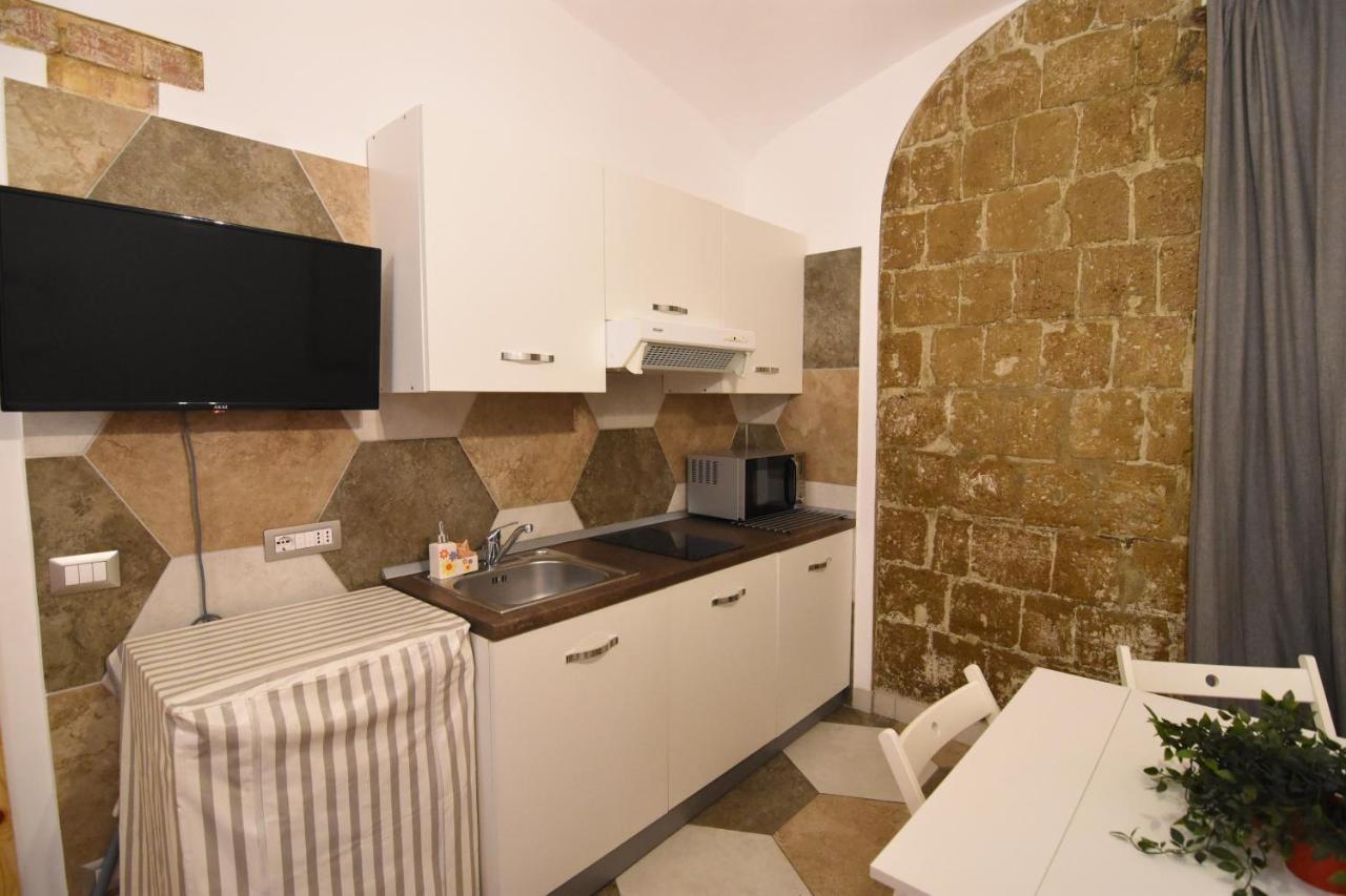 Un Salto A Napoli Apartment Bagian luar foto